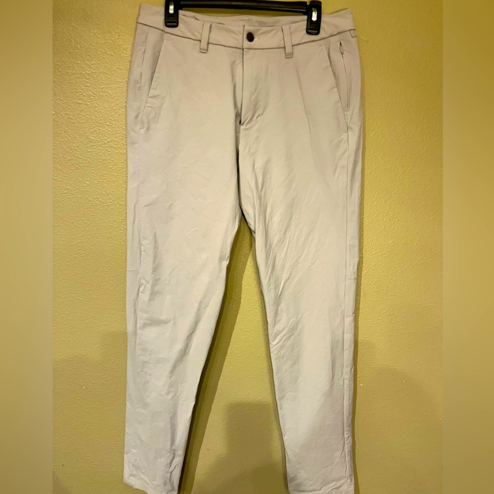 Lululemon beige tan pocket pants 31” inseam 32” waist (Men’s Woman’s)